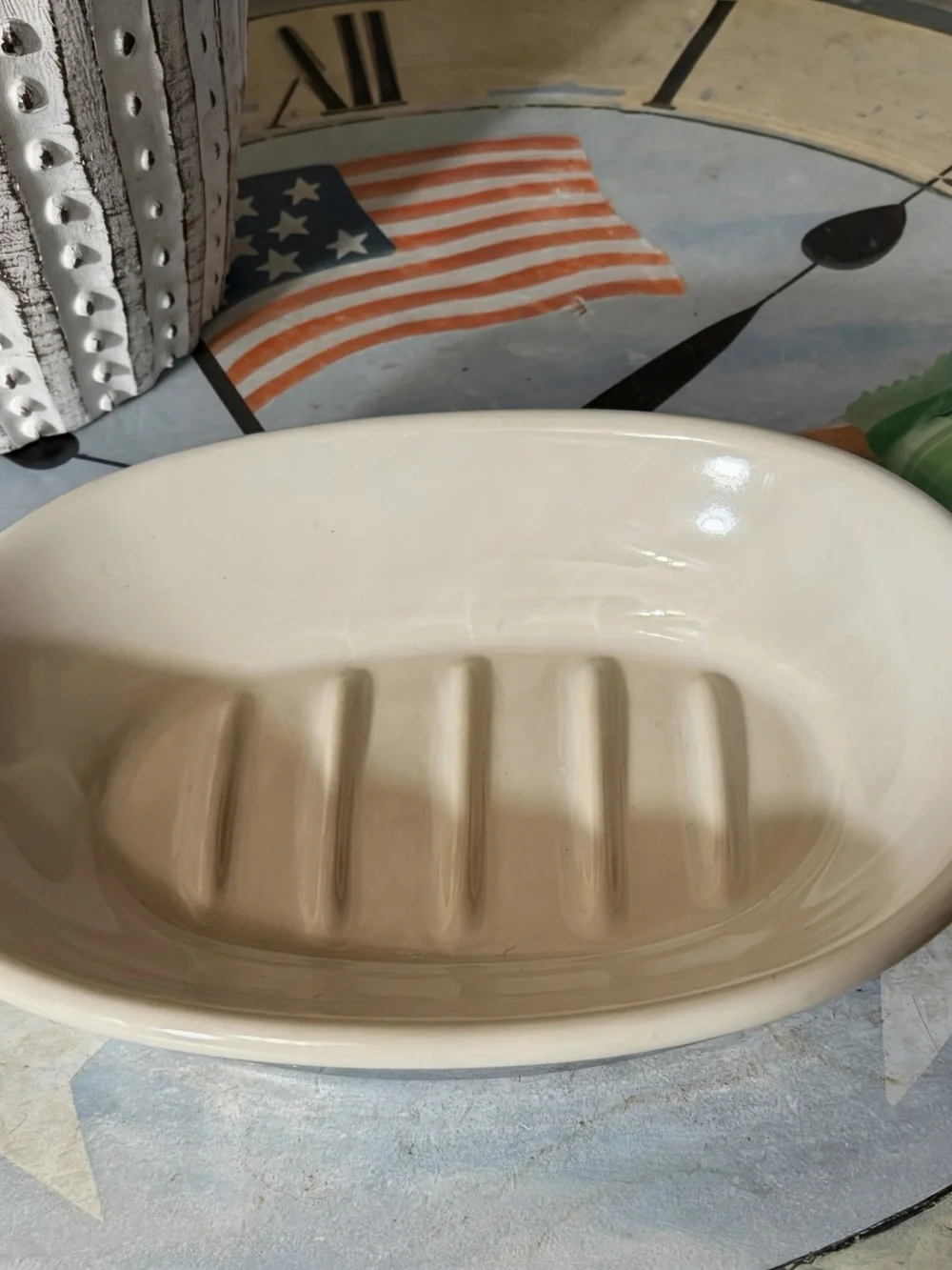 Pretty white and chrome soap dish by Interdesign